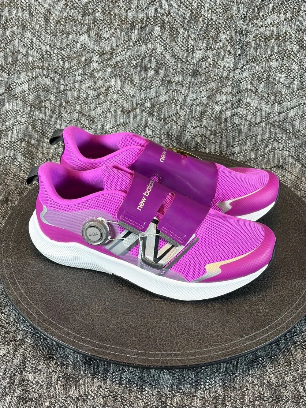 New Balance kids DynaSoft Reveal v4 BOA sneakers size 6.5 Wide